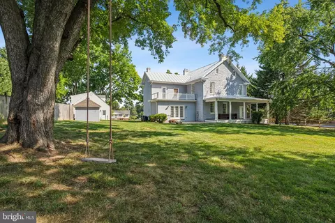 7127 Autumn Leaf Ln, Frederick, MD 21702