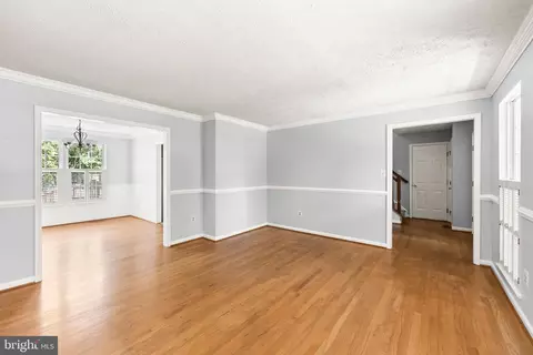 902 Twin Oak Ct, Frederick, MD 21701 photo 7