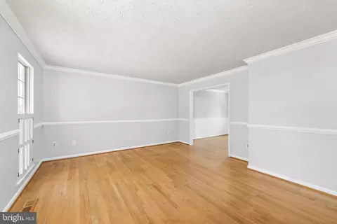 902 Twin Oak Ct, Frederick, MD 21701 photo 8