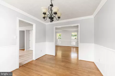 902 Twin Oak Ct, Frederick, MD 21701 photo 9