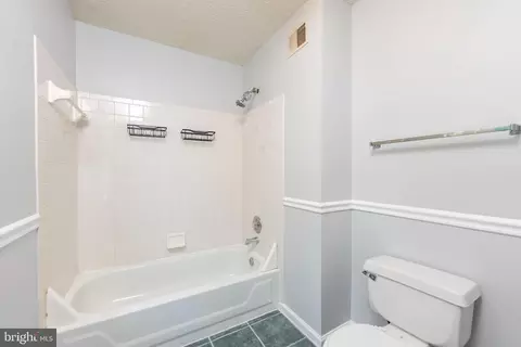 902 Twin Oak Ct, Frederick, MD 21701 photo 23