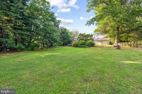 Exterior - 11587 Liberty Oak Dr, Frederick, MD 21701 photo 13 of 15