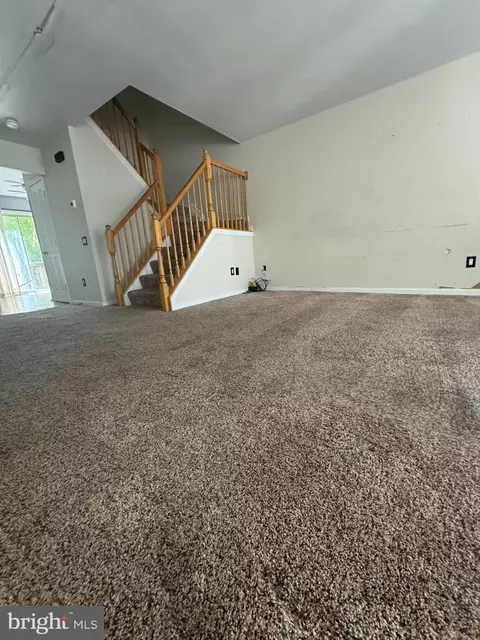 8802 Briarcliff Ln, Frederick, MD 21701 photo 4