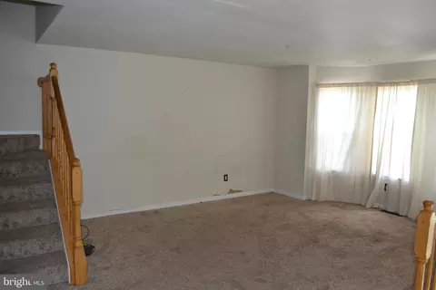 8802 Briarcliff Ln, Frederick, MD 21701 photo 5
