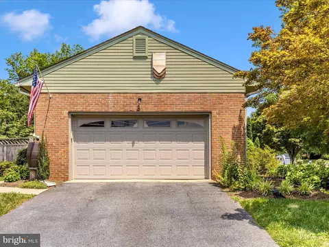 Exterior - 201 Crestview Ct, Frederick, MD 21702 photo 4 of 9