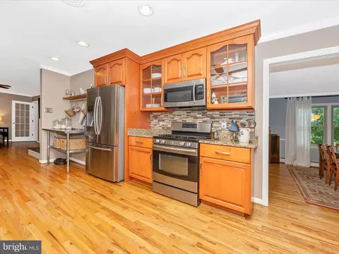 Kitchen - 201 Crestview Ct, Frederick, MD 21702 photo 2 of 6
