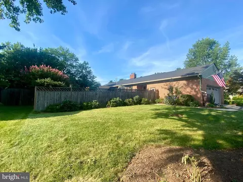 Exterior - 201 Crestview Ct, Frederick, MD 21702 photo 3 of 9