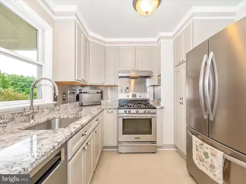 7990 Pleasant Ct, Frederick, MD 21701 photo 17