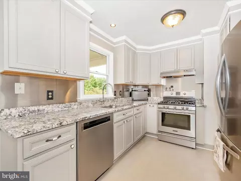 7990 Pleasant Ct, Frederick, MD 21701 photo 13