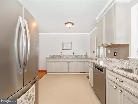 7990 Pleasant Ct, Frederick, MD 21701 photo 16
