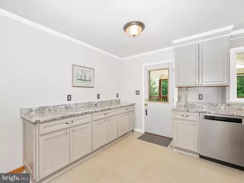 7990 Pleasant Ct, Frederick, MD 21701 photo 18