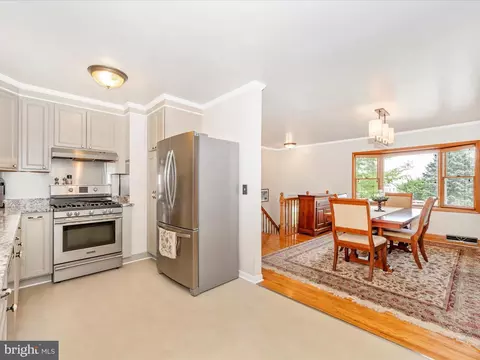7990 Pleasant Ct, Frederick, MD 21701 photo 10
