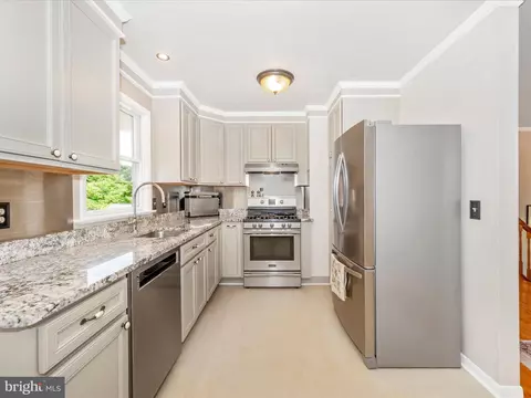 7990 Pleasant Ct, Frederick, MD 21701 photo 11