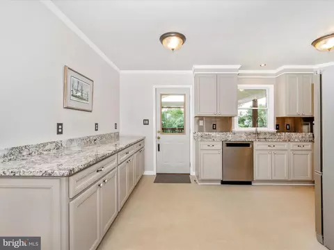 7990 Pleasant Ct, Frederick, MD 21701 photo 19