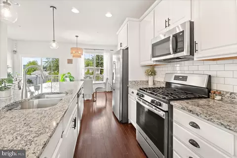 Kitchen - 5986 Whelan Ln, Frederick, MD 21703 photo 1 of 6