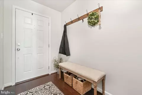 Entry Way - 5986 Whelan Ln, Frederick, MD 21703 photo 4 of 9