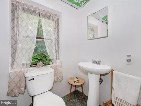 Bath - 5203 New Design Rd, Frederick, MD 21703 photo 4 of 5