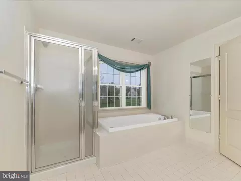 Bath - 2568 Bear Den Rd, Frederick, MD 21701 photo 3 of 5