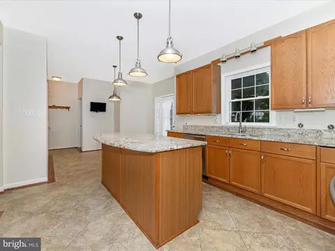 Kitchen - 2568 Bear Den Rd, Frederick, MD 21701 photo 4 of 5
