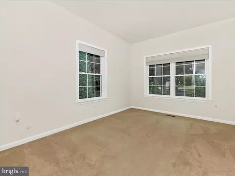 Bedroom - 2568 Bear Den Rd, Frederick, MD 21701 photo 4 of 14