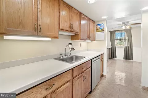 6728 Fallow Hill Ct, Frederick, MD 21703 photo 8