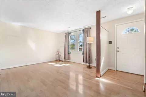 6728 Fallow Hill Ct, Frederick, MD 21703 photo 3