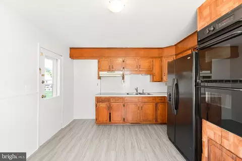 303 Canberra Ct, Frederick, MD 21701 photo 16