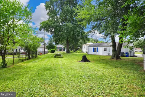 303 Canberra Ct, Frederick, MD 21701 photo 8