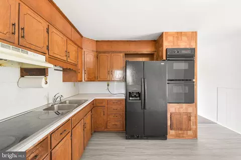303 Canberra Ct, Frederick, MD 21701 photo 18