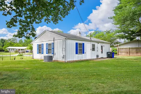 303 Canberra Ct, Frederick, MD 21701 photo 9