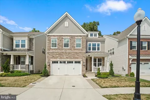 5211 Continental Dr, Frederick, MD 21703