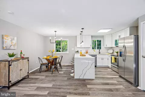 Kitchen - 1824 Meadowgrove Ln, Frederick, MD 21702 photo 6 of 7