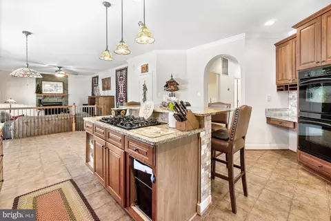 Kitchen - 2649 Monocacy Ford Rd, Frederick, MD 21701 photo 2 of 5