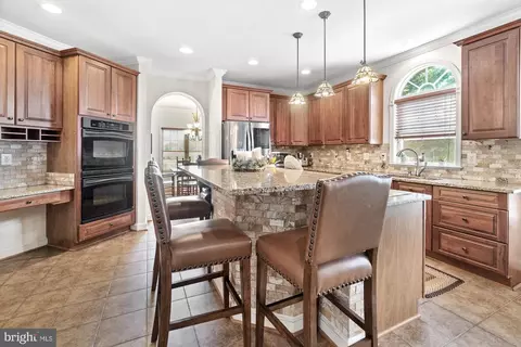 Kitchen - 2649 Monocacy Ford Rd, Frederick, MD 21701 photo 4 of 5