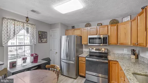 905 Blue Leaf Ct #E, Frederick, MD 21701 photo 12