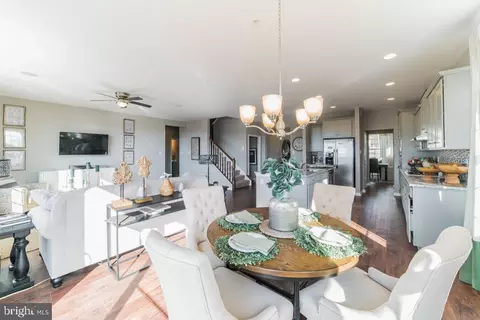 520 Carroll Walk Ave, Frederick, MD 21701 photo 5