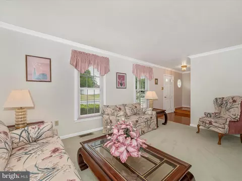 404 Navaho Dr, Frederick, MD 21701 photo 8