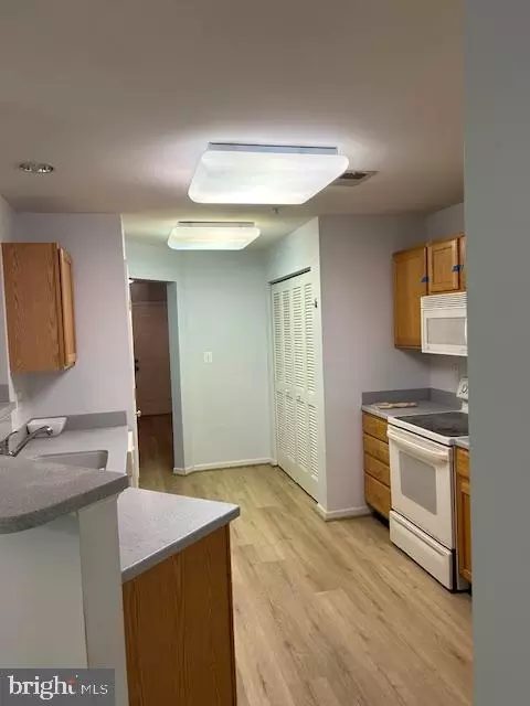 Kitchen - 502 Bradley Ct #5B, Frederick, MD 21703 photo 2 of 2