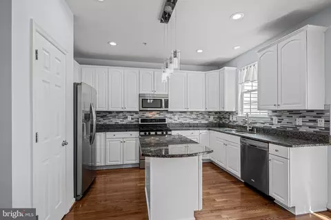 631 Cawley Dr, Frederick, MD 21703 photo 10