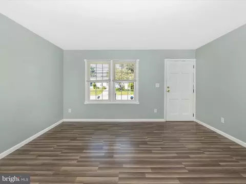 420 Logan St, Frederick, MD 21701 photo 5