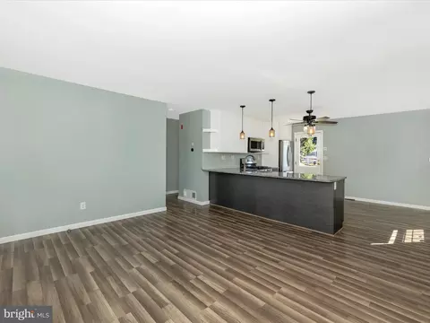 420 Logan St, Frederick, MD 21701 photo 7