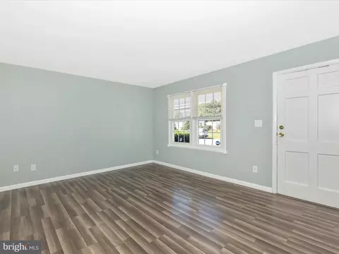420 Logan St, Frederick, MD 21701 photo 4