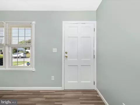 420 Logan St, Frederick, MD 21701 photo 3