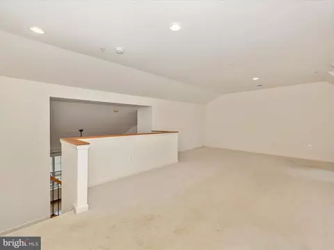 Living - 2526 Mill Race Rd, Frederick, MD 21701 photo 9 of 10