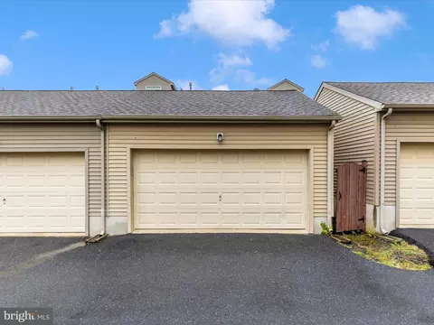 Exterior - 2526 Mill Race Rd, Frederick, MD 21701 photo 14 of 20