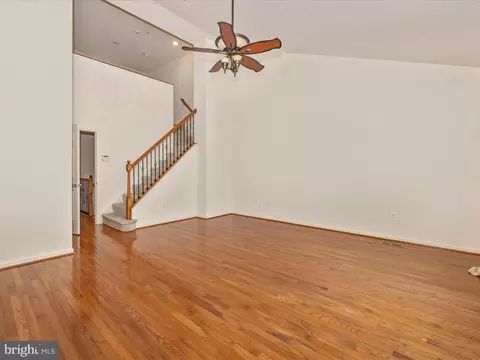 Living - 2526 Mill Race Rd, Frederick, MD 21701 photo 7 of 10