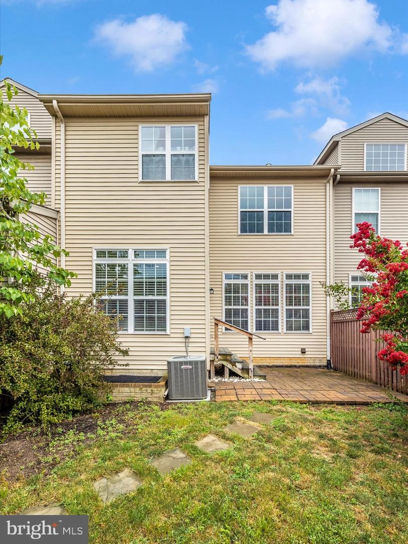 Exterior - 2526 Mill Race Rd, Frederick, MD 21701 photo 12 of 20