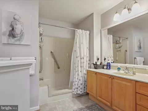 Bath - 2100 Yates Dr #6 1D, Frederick, MD 21702 photo 2 of 3