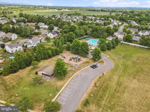 View/Area - 2100 Yates Dr #6 1D, Frederick, MD 21702 photo 6 of 8