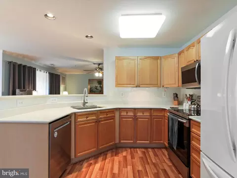 Kitchen - 2100 Yates Dr #6 1D, Frederick, MD 21702 photo 4 of 8